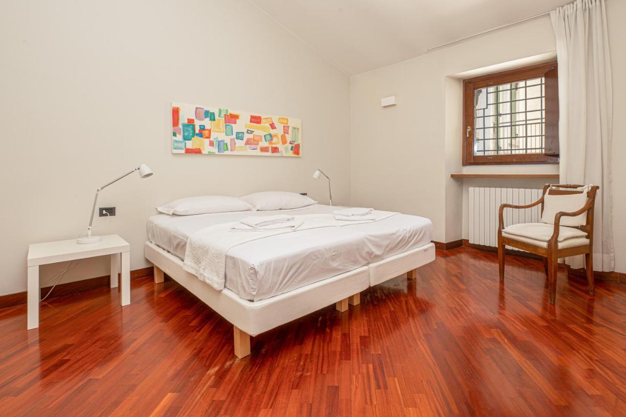 Cozy 2 Bedroom In The Heart Of Верона Экстерьер фото