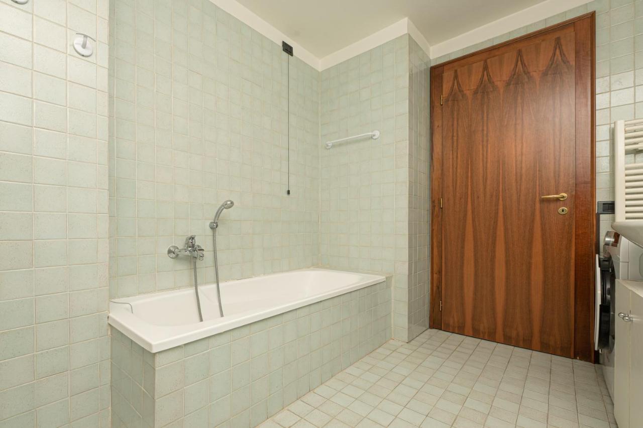 Cozy 2 Bedroom In The Heart Of Верона Экстерьер фото